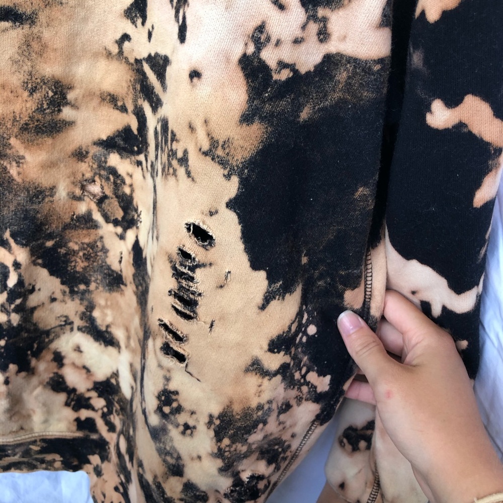 Kendall & Kyle Custom Reverse Tie Dye Sweatshirt - image 6